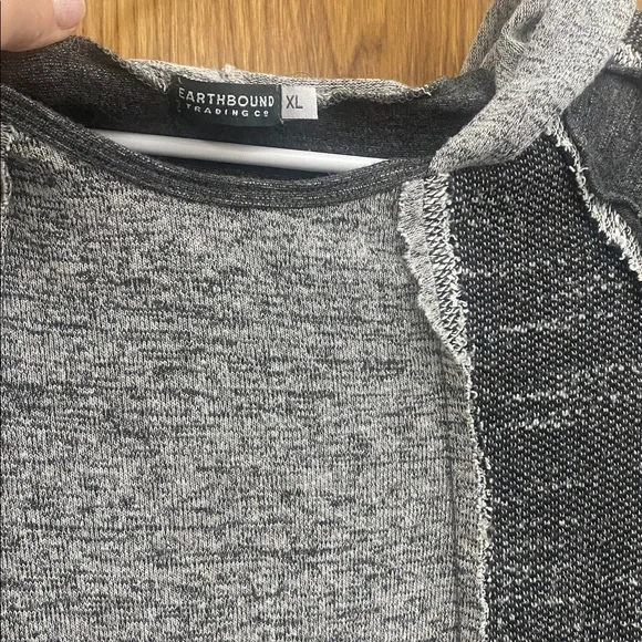 Earthbound Gray Long Sleeve Hooded Top - Picture 2 of 4